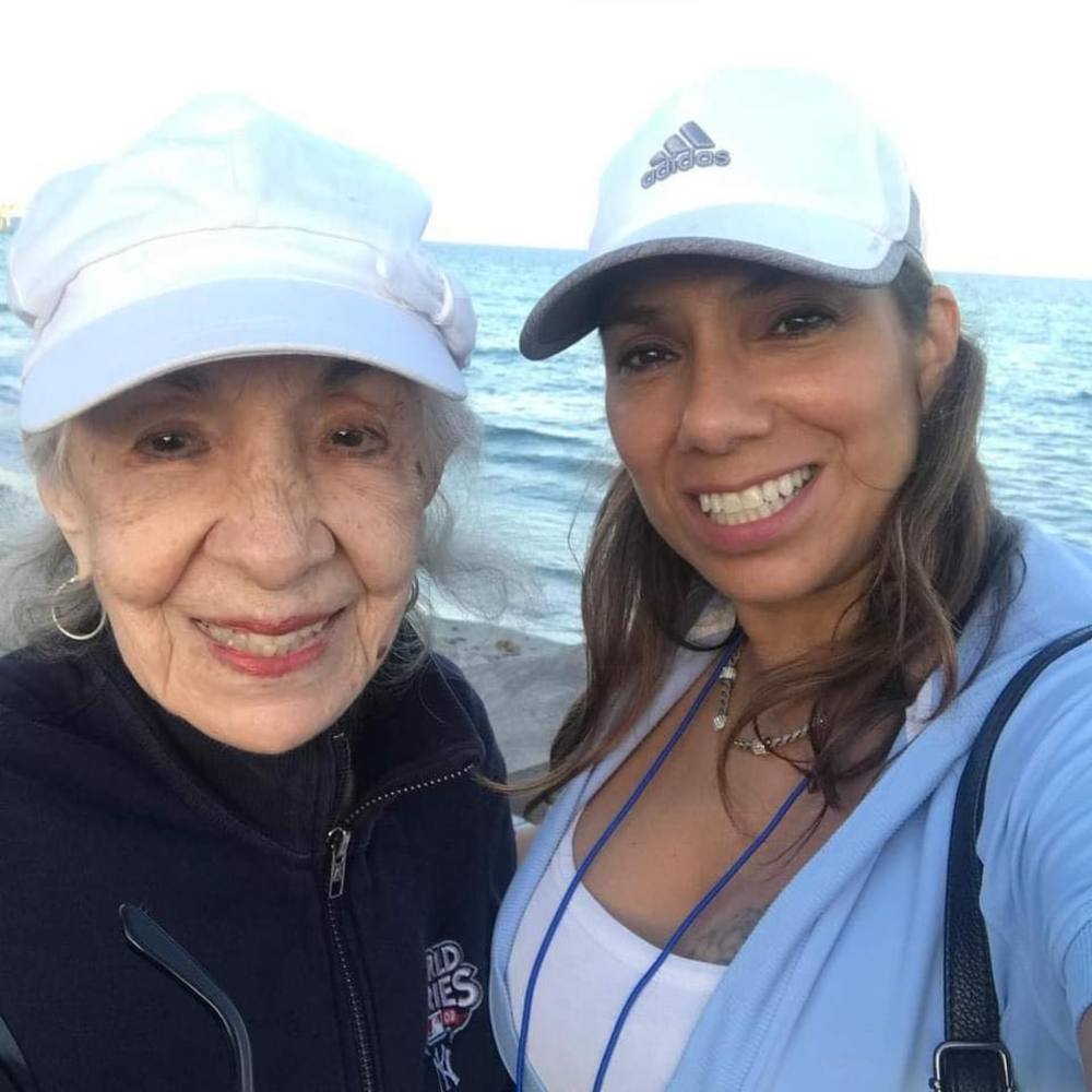 Meet your Posher, Nina